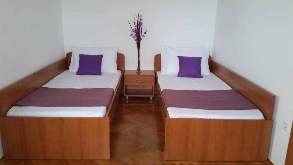 Apartments Marija โนวาลยา ภายนอก รูปภาพ