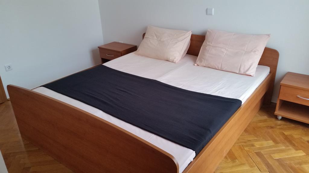 Apartments Marija โนวาลยา ภายนอก รูปภาพ
