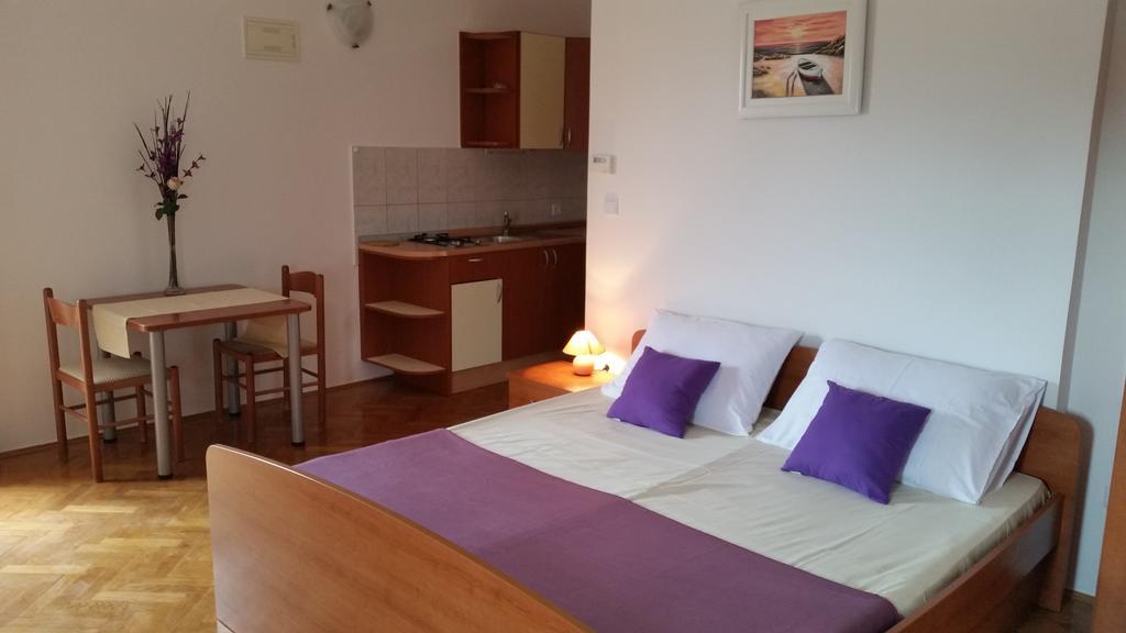 Apartments Marija โนวาลยา ภายนอก รูปภาพ